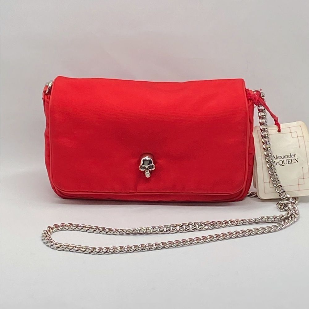 Alexander McQueen Small Skull Crossbody Bag - Picture 3 of 16